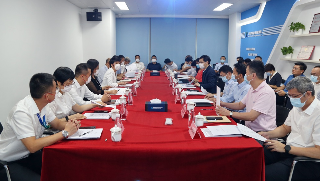 云顶集团新闻丨龙岗区委书记张礼卫率队莅临集团走访调研现场办公助力企业长效高质生长