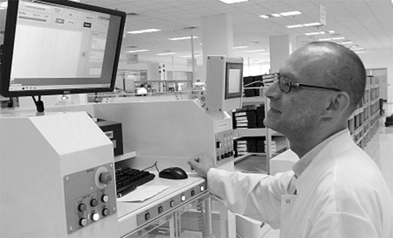 中国工程院汽车课题组来甬 论道行业热门1.jpg