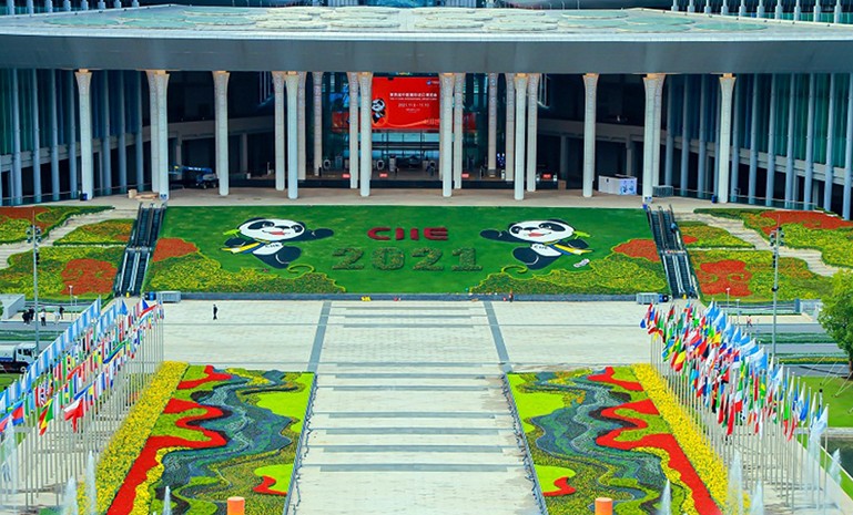 进博会外景 官网使用.jpg