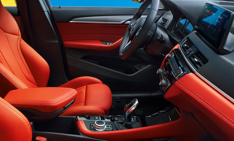 宝马X2 官网使用.jpg