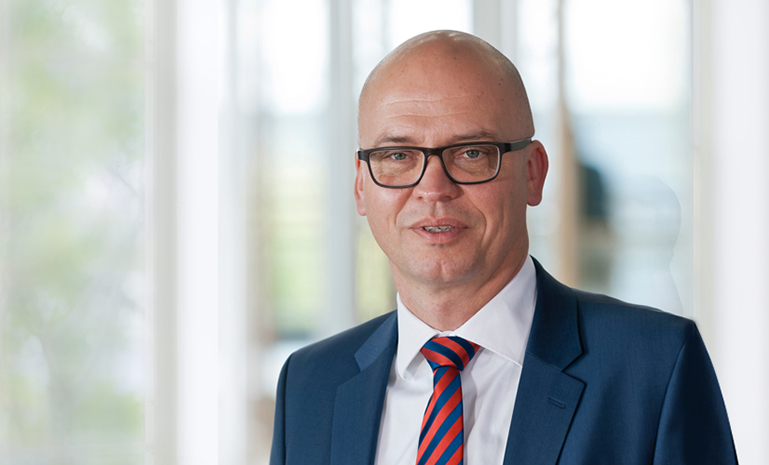 Stefan Weng 博士 官网使用.jpg