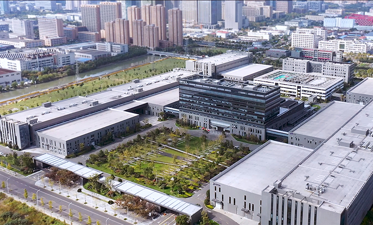 腾博会官网集团外景 官网使用.jpg