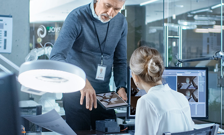 腾博会官网汽车清静系统 研发 人工智能赋能 官网使用.jpg